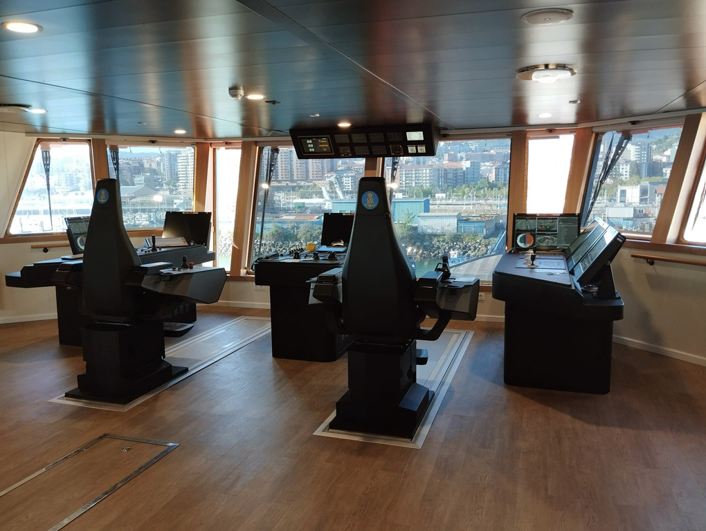 SPECIAL VESSELS 4